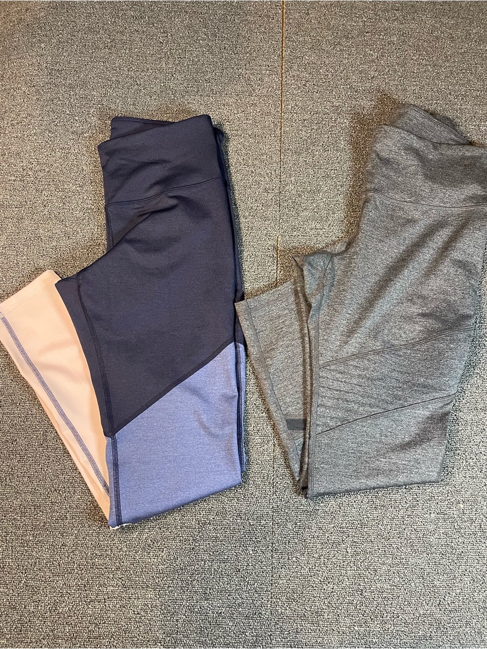 Old Navy Active - 2 pair go-dry leggings; activewear; Large; Bundle